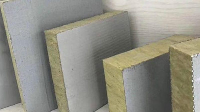 防水涂料与卷材：耐用性对比解析